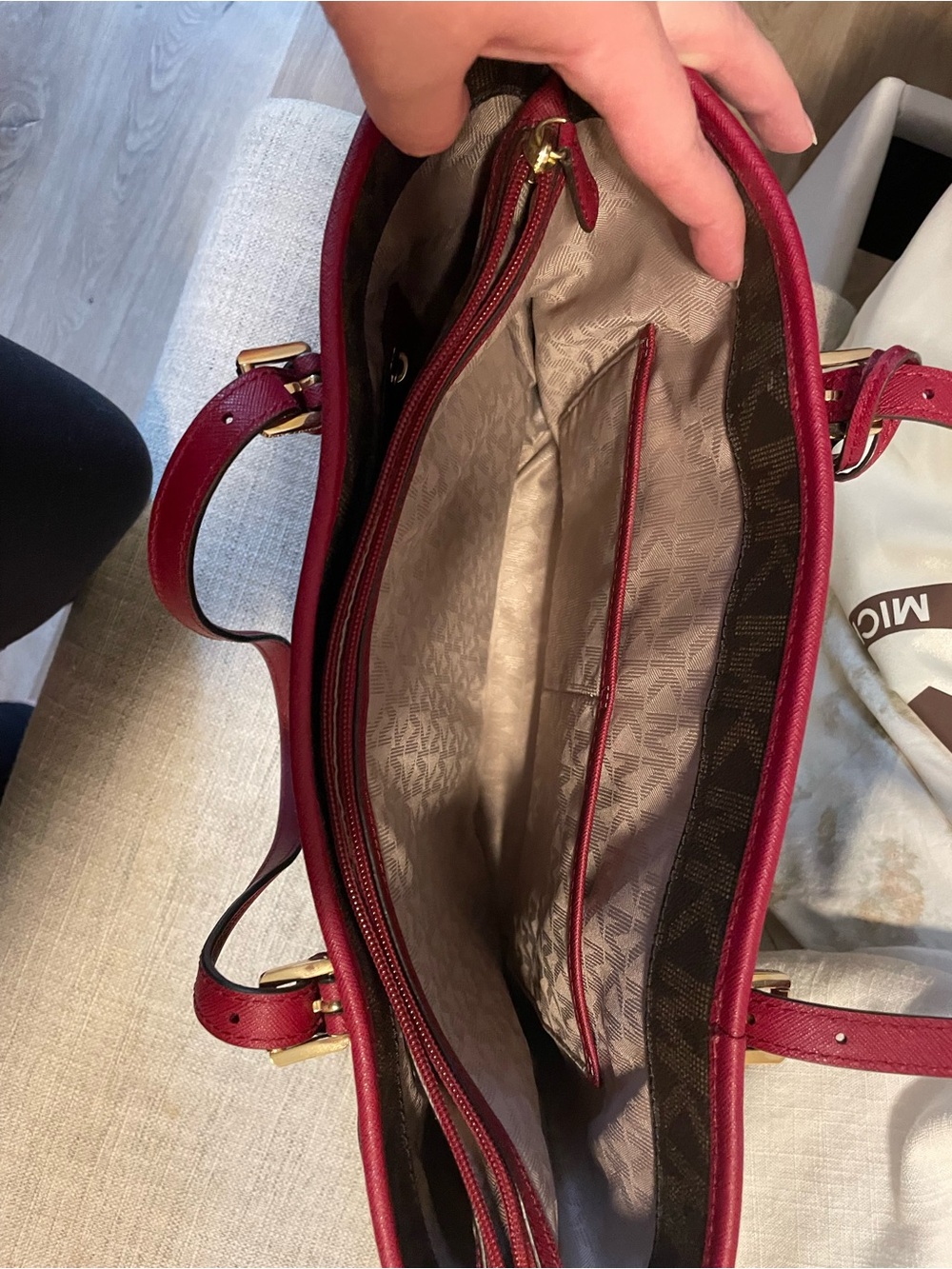 Never used! Michael Kors Brown MK Logo Tote with duster bag. - Picture 5 of 8